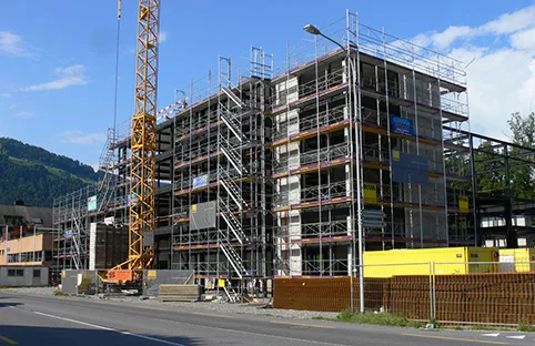2012: Neue Hallen für Nutzfahrzeuge und Landtechnik – Bild 1