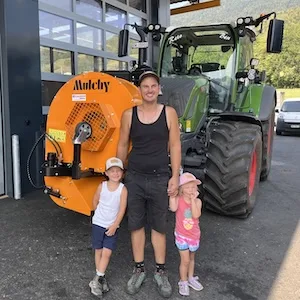Das stärkste Blasgerät von Mulchy am Fendt 314
